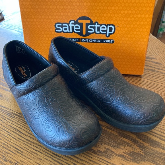 Safe T Step Gretchen Clog Non Slip Clogs - Picture 3 of 7